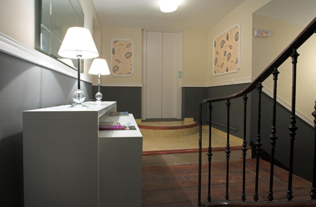 Two-Bedroom Apartment,398606343:JPEG